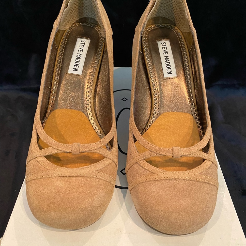 Steve Madden Tan Heeled Shoes with Suede Finish